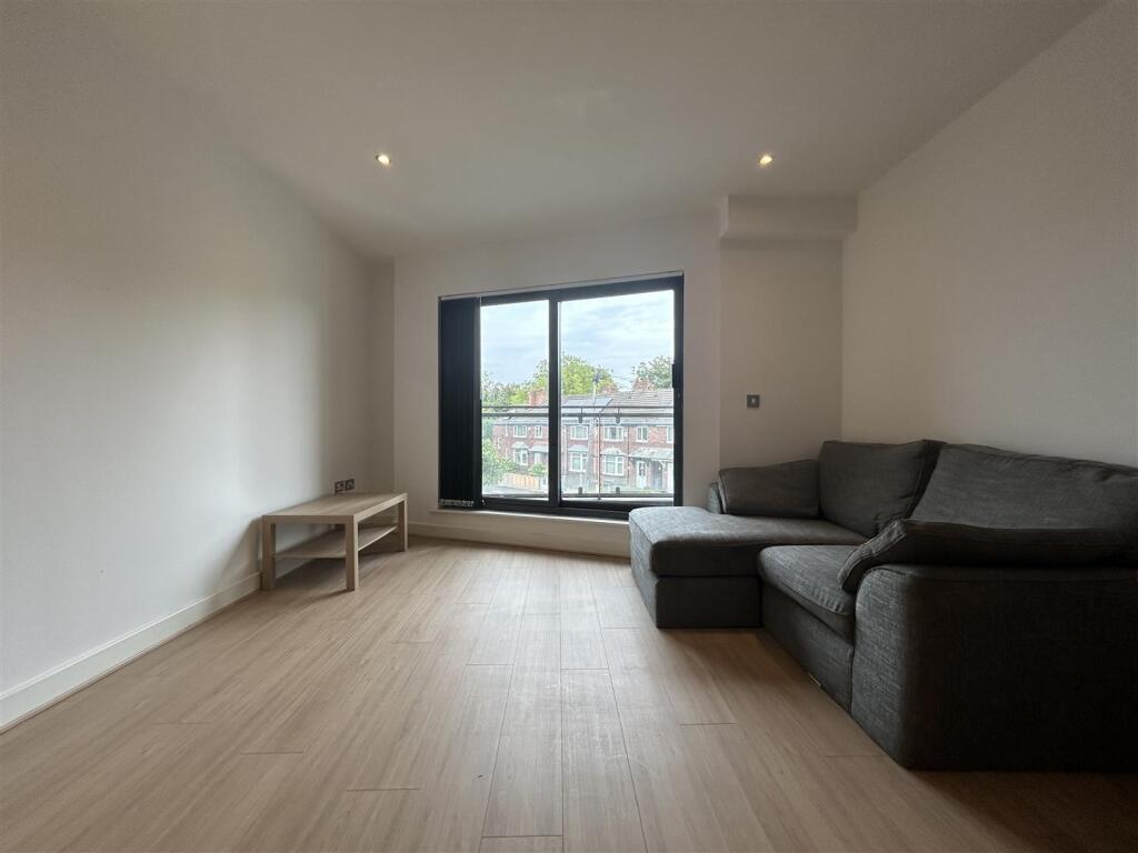 2 bed Apartment for rent in Cheadle. From Buckley Frayne - Manchester 2 bed Apartment for rent in Cheadle. From Buckley Frayne - Manchester