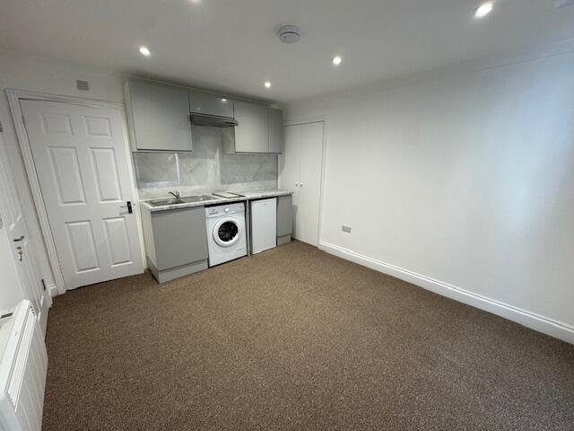 0 bed Studio for rent in Willesden. From Marble Sales & Lettings - London