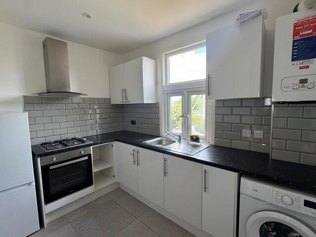 2 bed 1st Floor Flat for rent in Wembley. From Marble Sales & Lettings - London