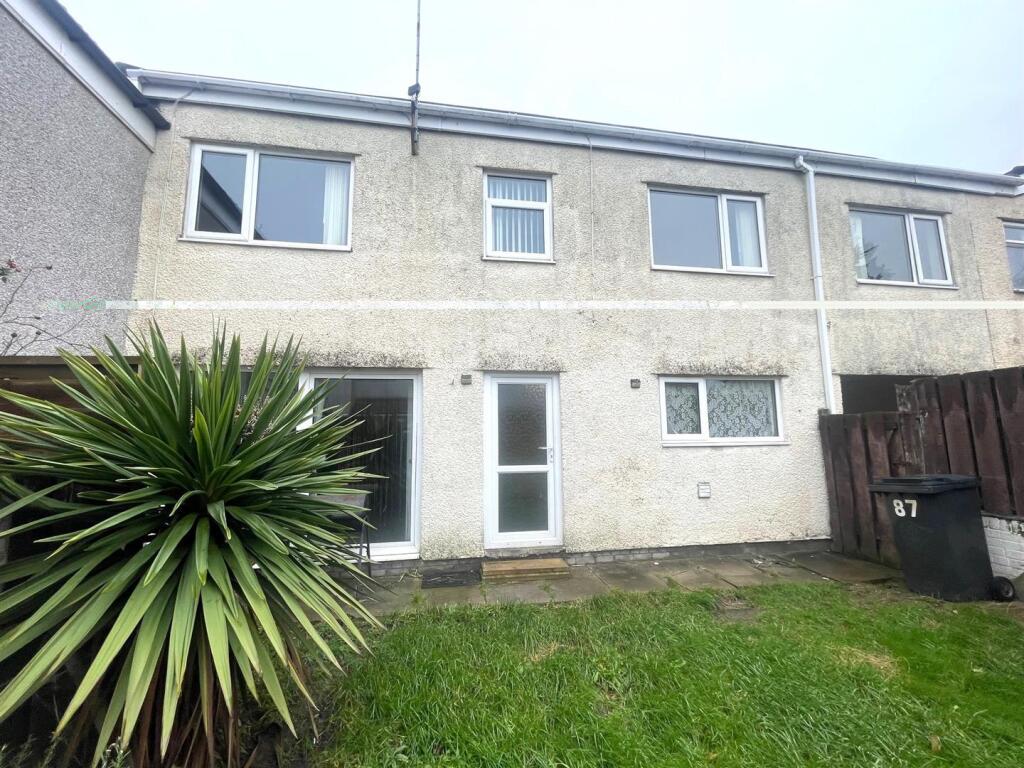 4 bed Mid Terraced House for rent in Skelmersdale. From Brighouse Wolff - Ormskirk