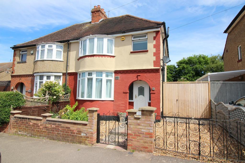 3 bed Semi-Detached for rent in Luton. From Mantons Estate Agents - Luton