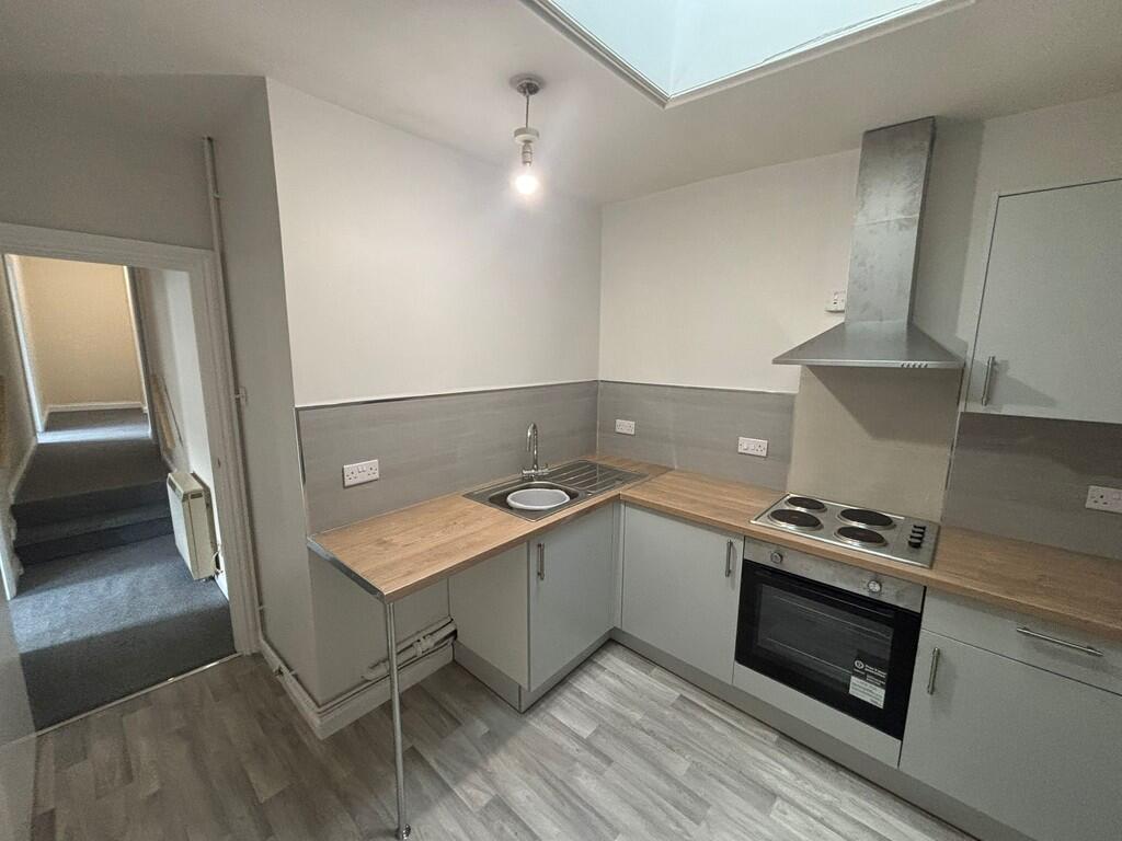 1 bed 1st Floor Flat for rent in Ystrad Mynach. From Lucas Estates & Rentals - Ystrad Mynach