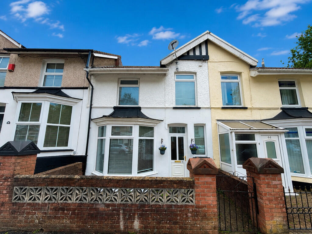3 bed Mid Terraced House for rent in Ystrad Mynach. From Lucas Estates & Rentals - Ystrad Mynach 3 bed Mid Terraced House for rent in Ystrad Mynach. From Lucas Estates & Rentals - Ystrad Mynach