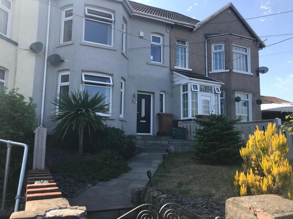 3 bed Mid Terraced House for rent in Penybryn. From Lucas Estates & Rentals - Ystrad Mynach