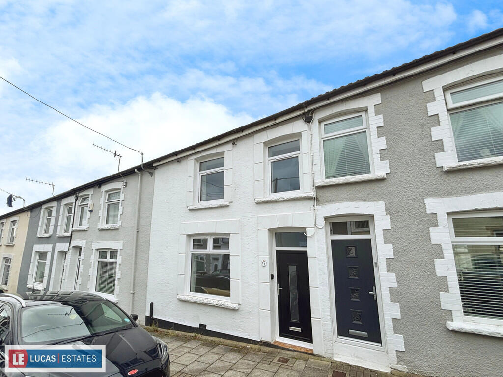 3 bed Mid Terraced House for rent in Bargod. From Lucas Estates & Rentals - Ystrad Mynach 3 bed Mid Terraced House for rent in Bargod. From Lucas Estates & Rentals - Ystrad Mynach