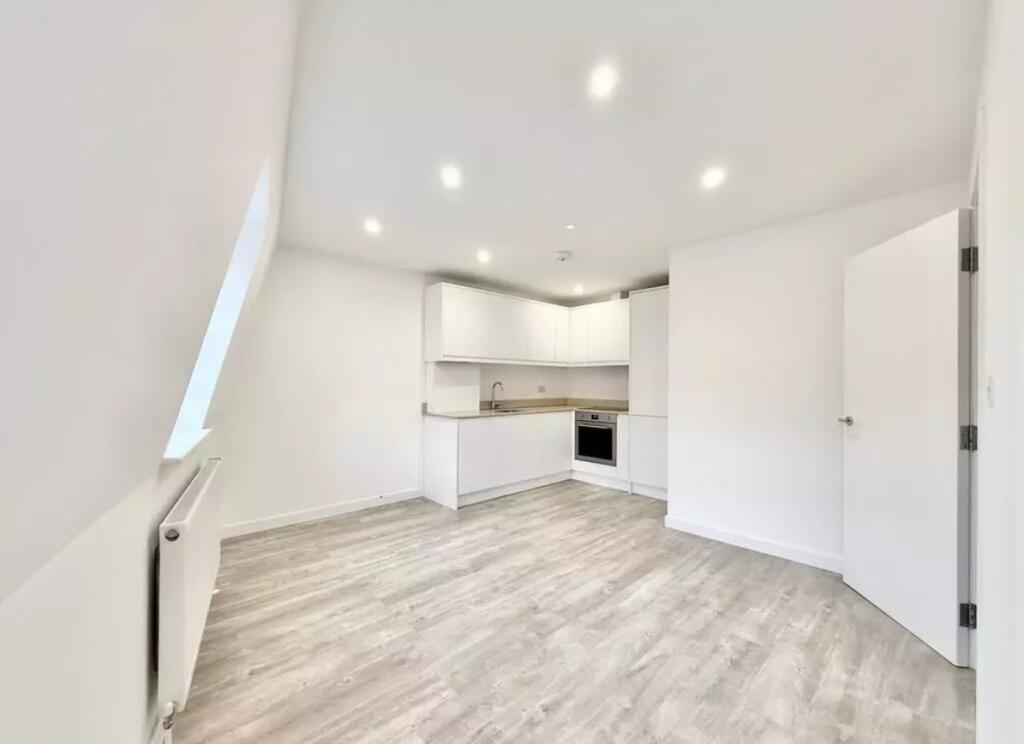 1 bed 1st Floor Flat for rent in Hampstead. From Kingsleys Estates - London