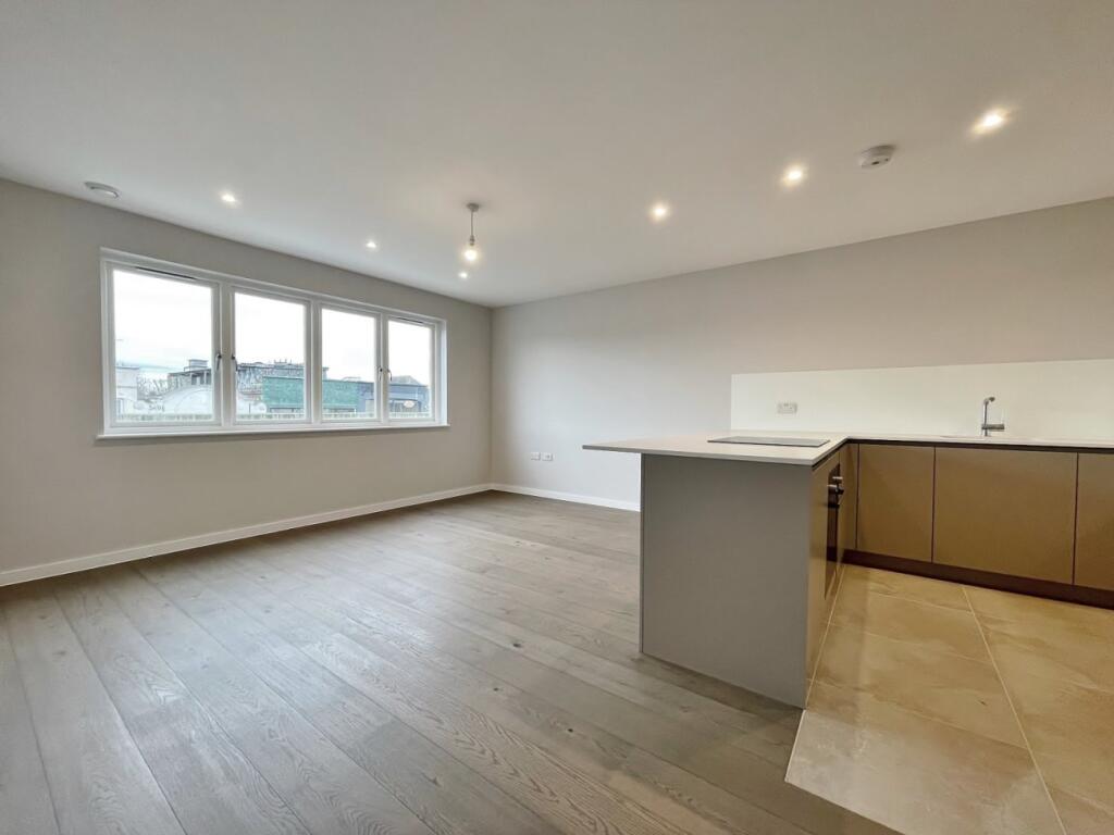 2 bed Detached for rent in Hendon. From Kingsleys Estates - London