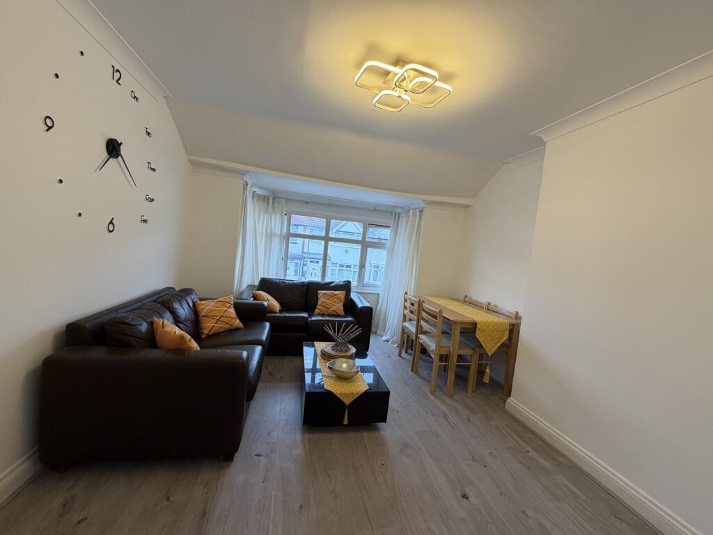 1 bed 1st Floor Flat for rent in Hendon. From Kingsleys Estates - London 1 bed 1st Floor Flat for rent in Hendon. From Kingsleys Estates - London