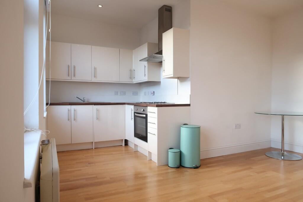 1 bed 1st Floor Flat for rent in Islington. From Prestige Properties - London Lettings