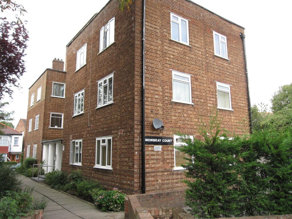 2 bed Apartment for rent in Wood Green. From Prestige Properties - London Lettings