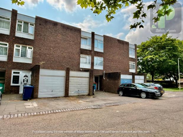 4 bed Block for rent in Colindale. From Paragon Estate Agents