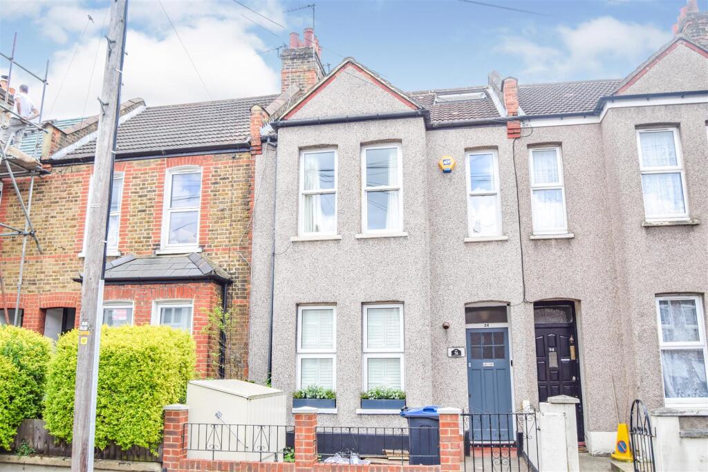 2 bed 1st Floor Flat for rent in Merton. From Ellisons - Colliers Wood