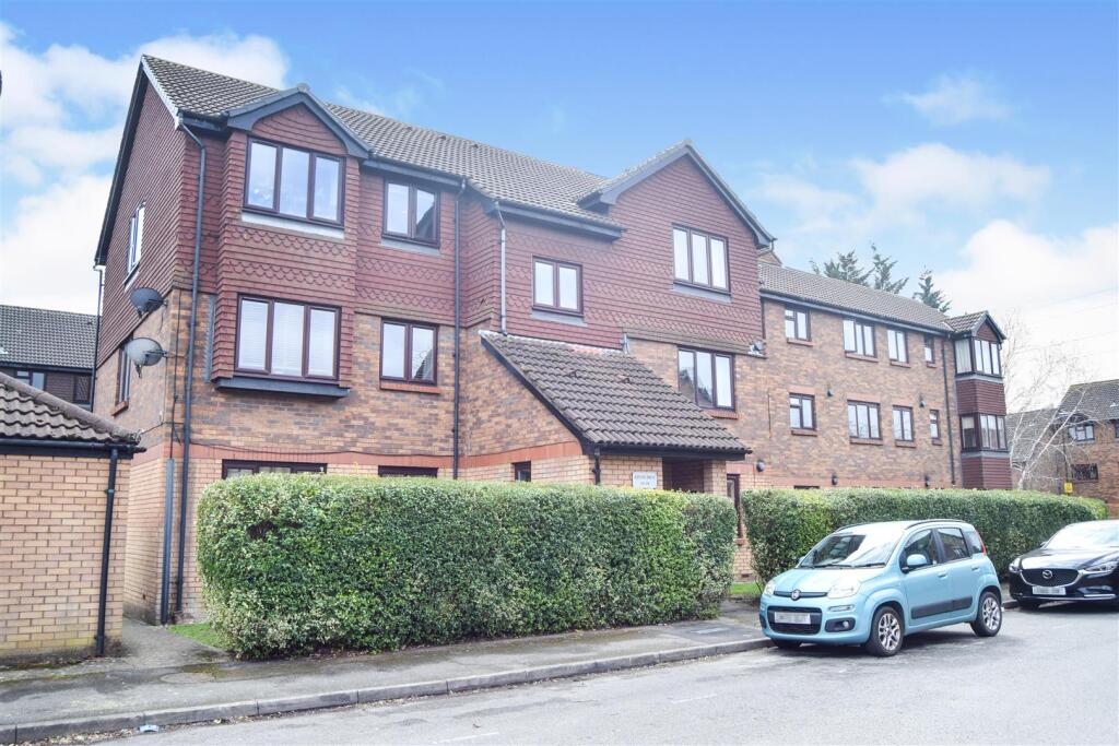 1 bed 1st Floor Flat for rent in Merton. From Ellisons - Colliers Wood