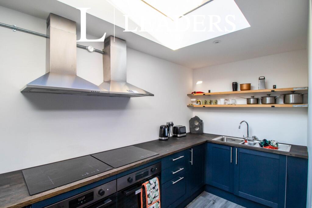 1 bed House Share for rent in Southend-on-Sea. From Leaders Sales - Southend-On-Sea