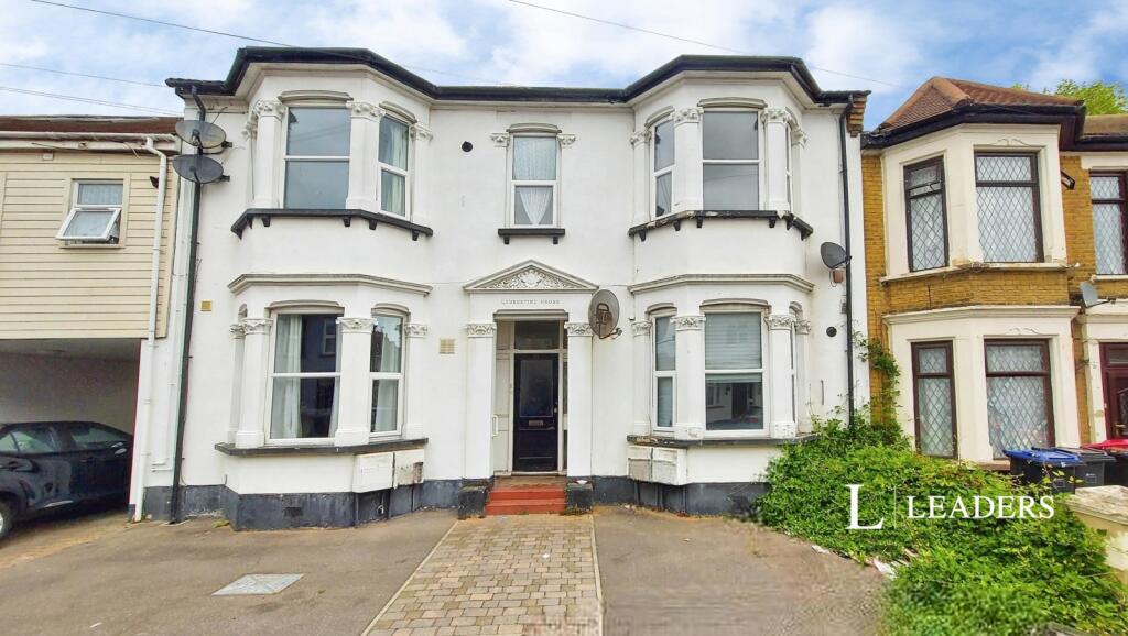 1 bed 1st Floor Flat for rent in Southend-on-Sea. From Leaders Sales - Southend-On-Sea 1 bed 1st Floor Flat for rent in Southend-on-Sea. From Leaders Sales - Southend-On-Sea