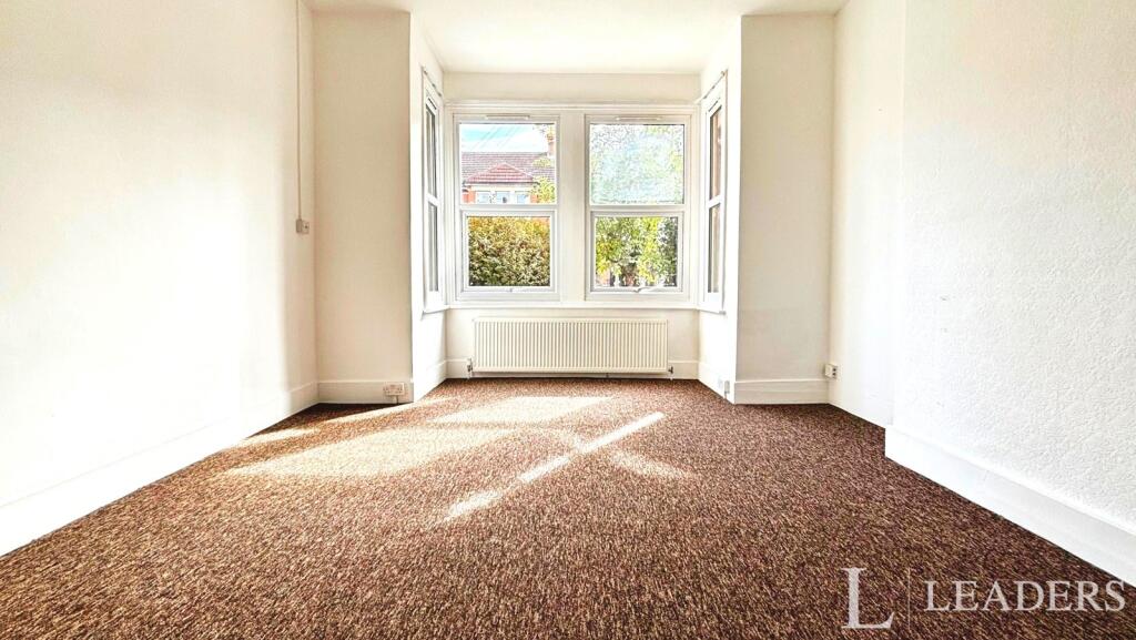 0 bed House Share for rent in Southend-on-Sea. From Leaders Sales - Southend-On-Sea 0 bed House Share for rent in Southend-on-Sea. From Leaders Sales - Southend-On-Sea