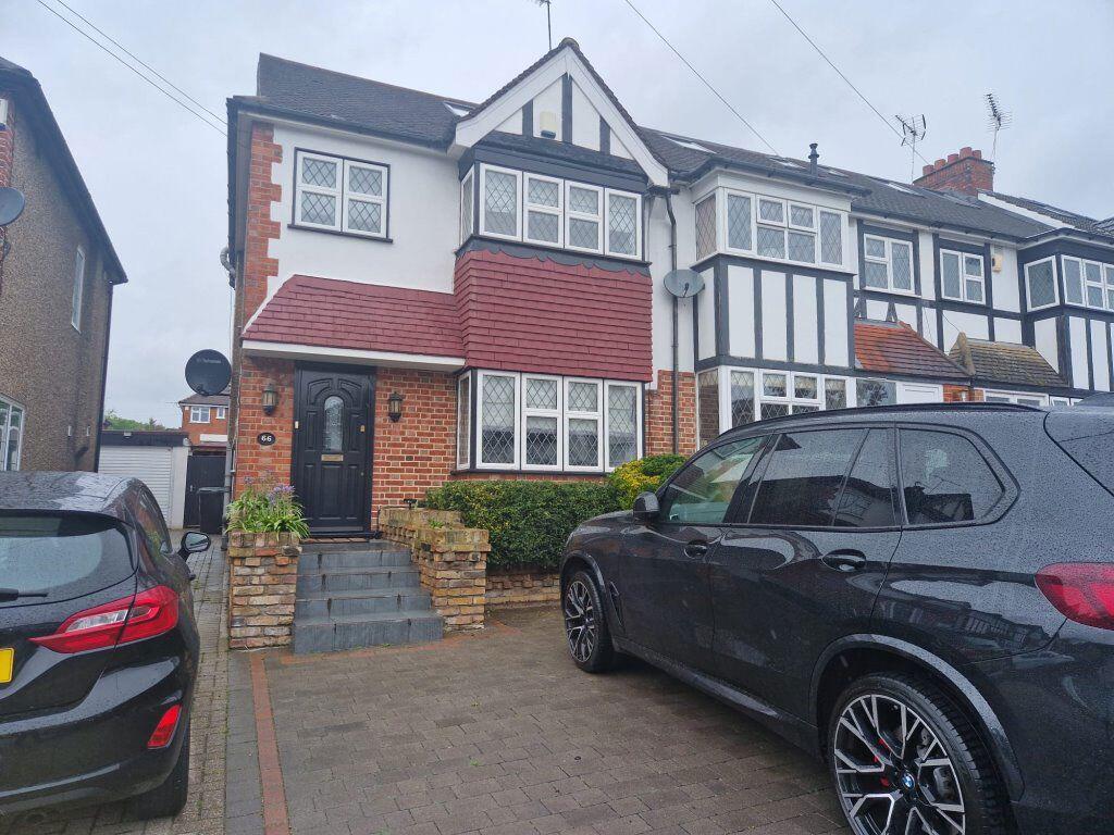 4 bed Detached for rent in Chigwell. From Edward Taub and Co Ltd