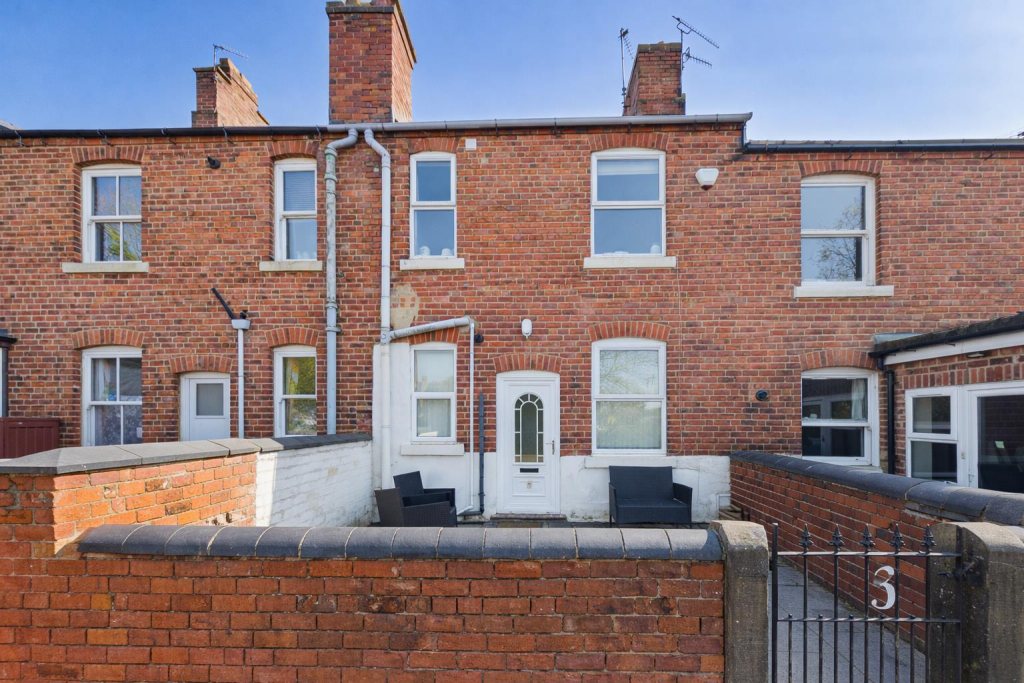 2 bed Mid Terraced House for rent in Belper. From Fletcher & Company - Duffield