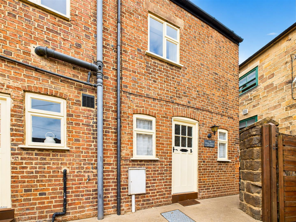 2 bed Cottage for rent in Belper. From Fletcher & Company - Duffield