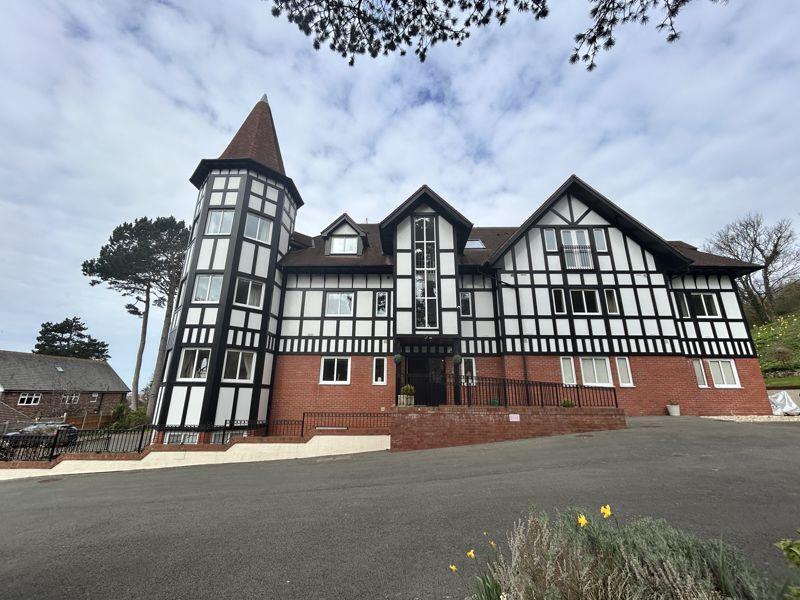 2 bed Apartment for rent in Llandudno. From Fletcher & Poole - Conwy