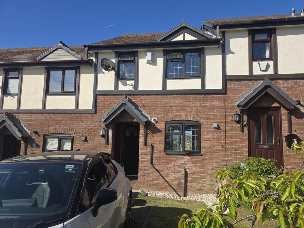 2 bed Mid Terraced House for rent in Llandudno. From Fletcher & Poole - Conwy