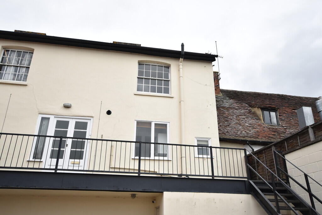 2 bed 1st Floor Flat for rent in Sudbury. From Sudburys - Sudbury 2 bed 1st Floor Flat for rent in Sudbury. From Sudburys - Sudbury