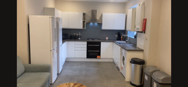 8 bed End of Terrace for rent in Stockport. From House (Manchester) Ltd - Manchester