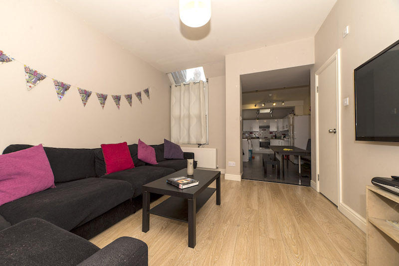 7 bed Mid Terraced House for rent in Manchester. From House (Manchester) Ltd - Manchester
