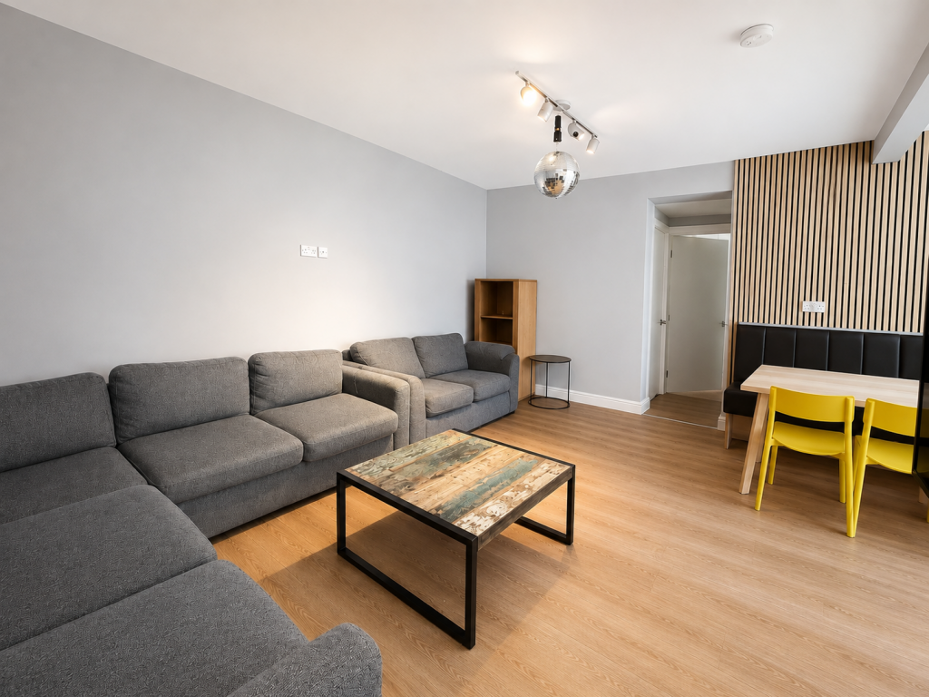 6 bed Semi Detached for rent in Manchester. From House (Manchester) Ltd - Manchester