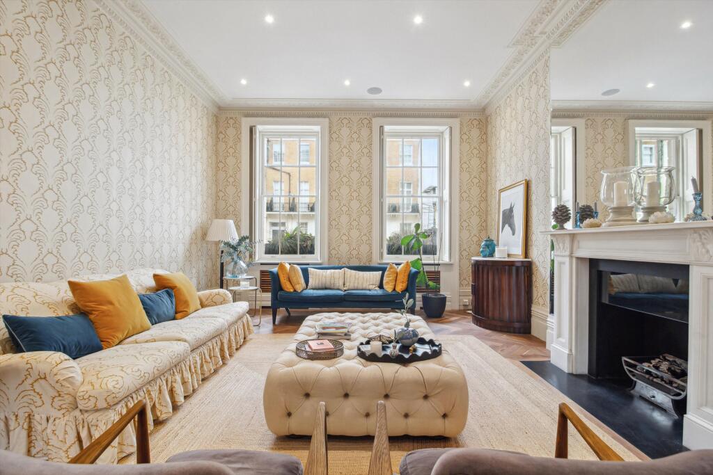 2 bed 1st Floor Flat for rent in Chelsea. From Knight Frank - Belgravia - Westminster & Pimlico