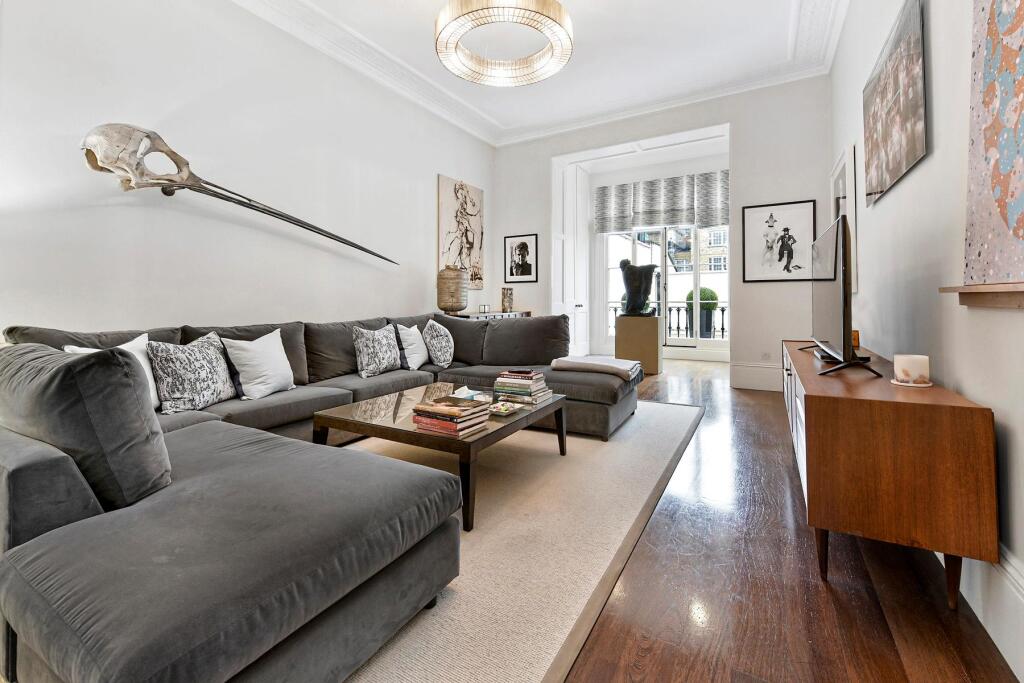 2 bed 1st Floor Flat for rent in Chelsea. From Knight Frank - Belgravia - Westminster & Pimlico
