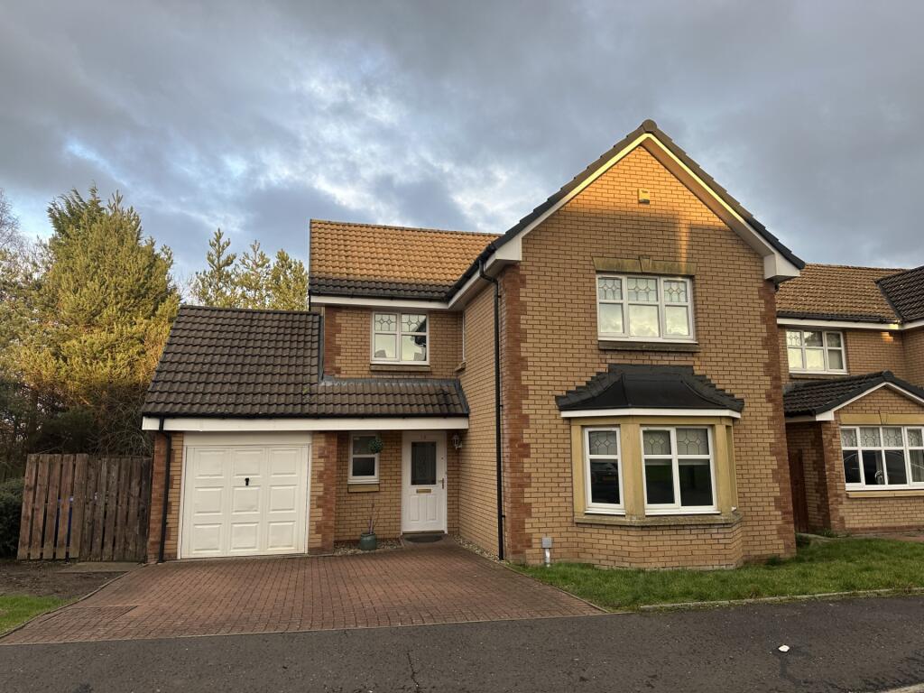 4 bed Detached for rent in Cairns. From Century 21 - Cambuslang