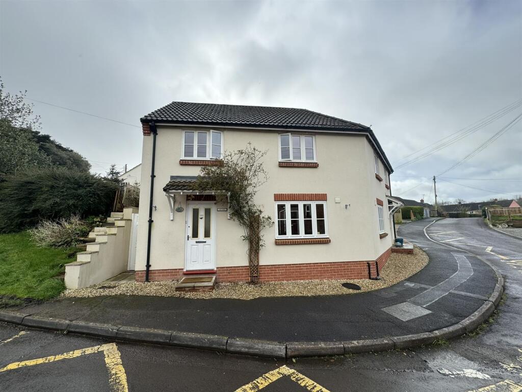 2 bed Detached for rent in Langford Budville. From Welden and Edwards 2 bed Detached for rent in Langford Budville. From Welden and Edwards