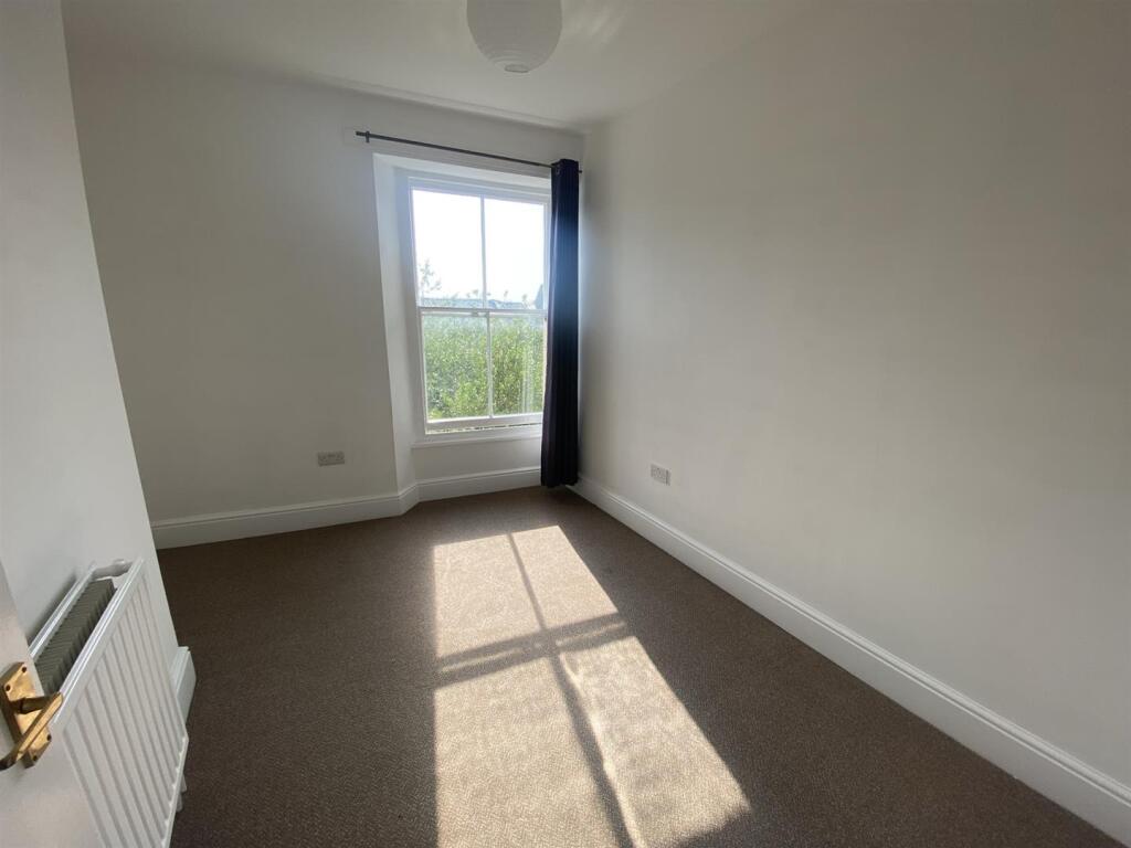 2 bed Apartment for rent in Tiverton. From Welden and Edwards