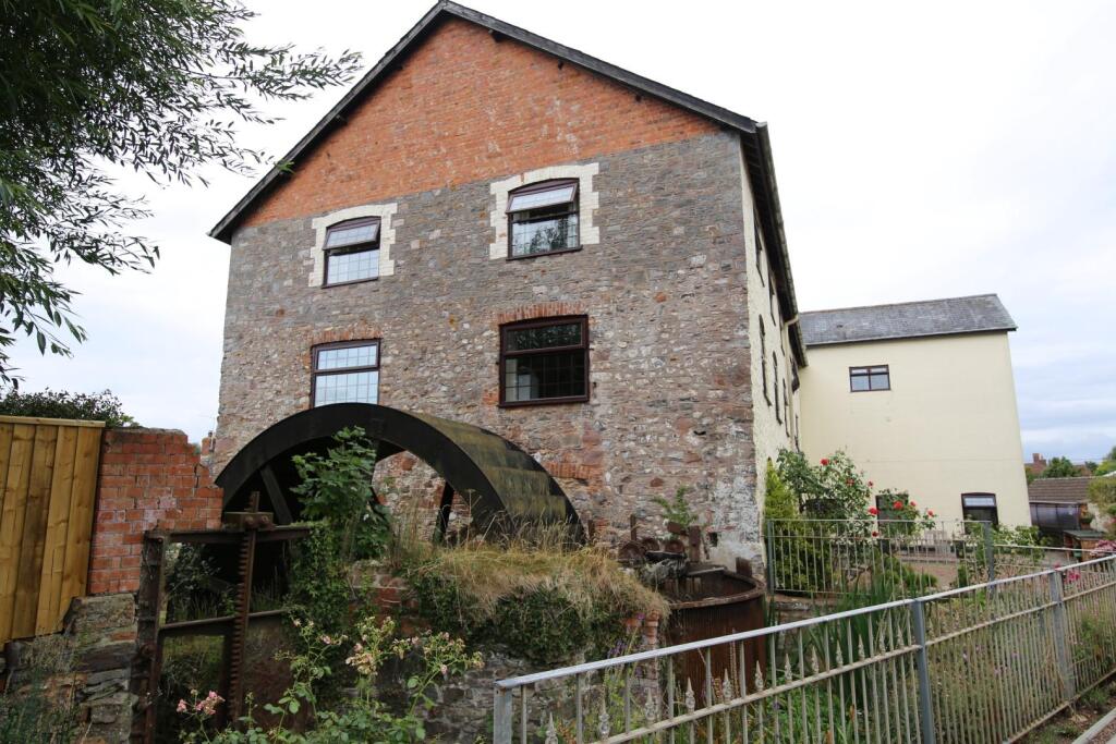 2 bed 1st Floor Flat for rent in Culmstock. From Welden and Edwards 2 bed 1st Floor Flat for rent in Culmstock. From Welden and Edwards