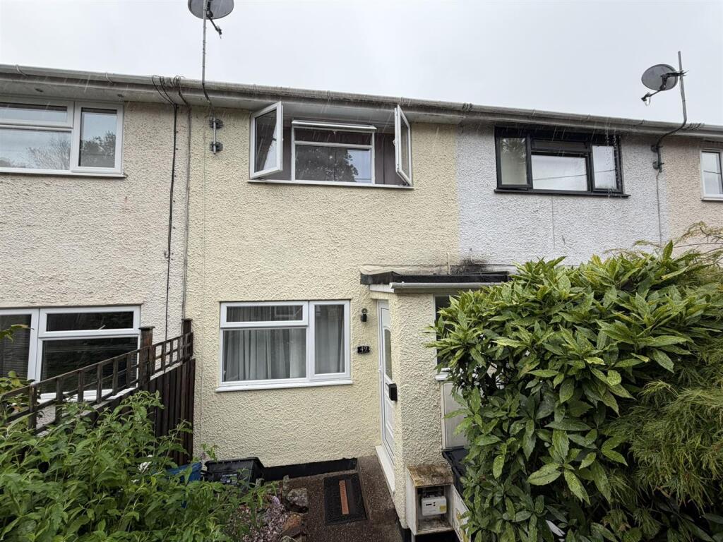 2 bed Mid Terraced House for rent in Tiverton. From Welden and Edwards 2 bed Mid Terraced House for rent in Tiverton. From Welden and Edwards