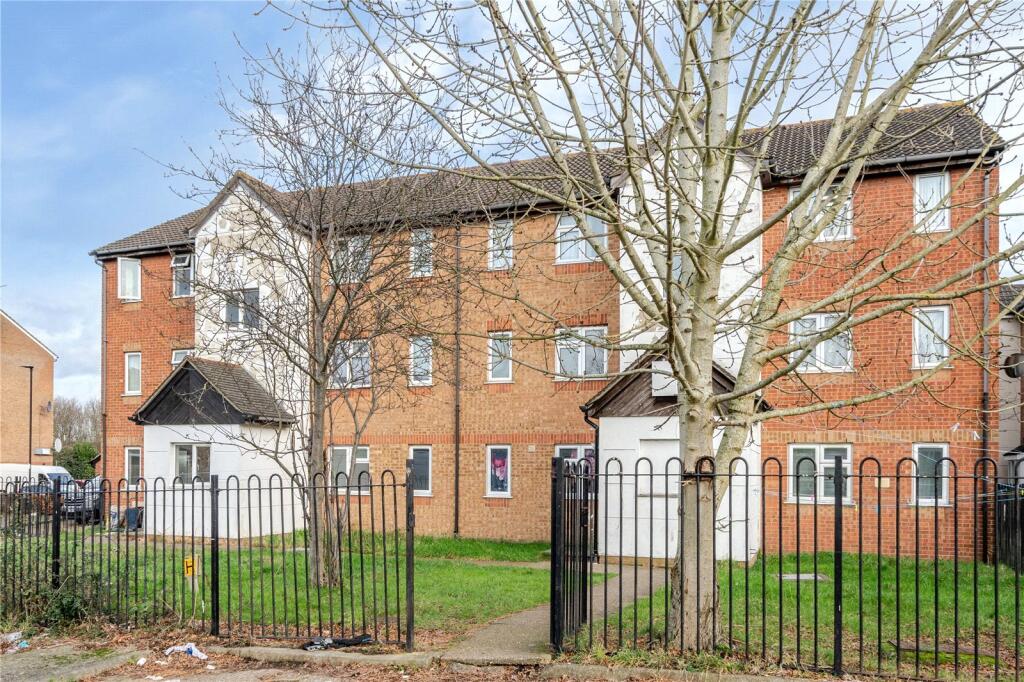 1 bed 1st Floor Flat for rent in London. From Anthony Pepe Estate Agents - Palmers Green