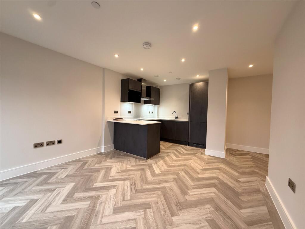 1 bed 1st Floor Flat for rent in . From Anthony Pepe Estate Agents - Palmers Green