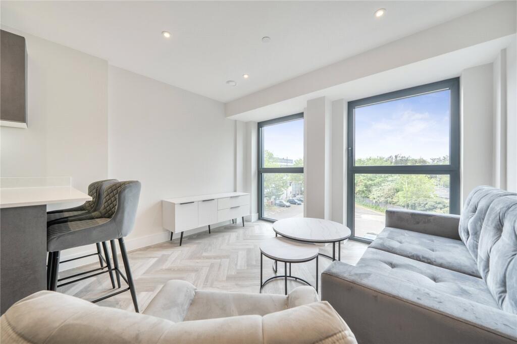 1 bed 1st Floor Flat for rent in . From Anthony Pepe Estate Agents - Palmers Green