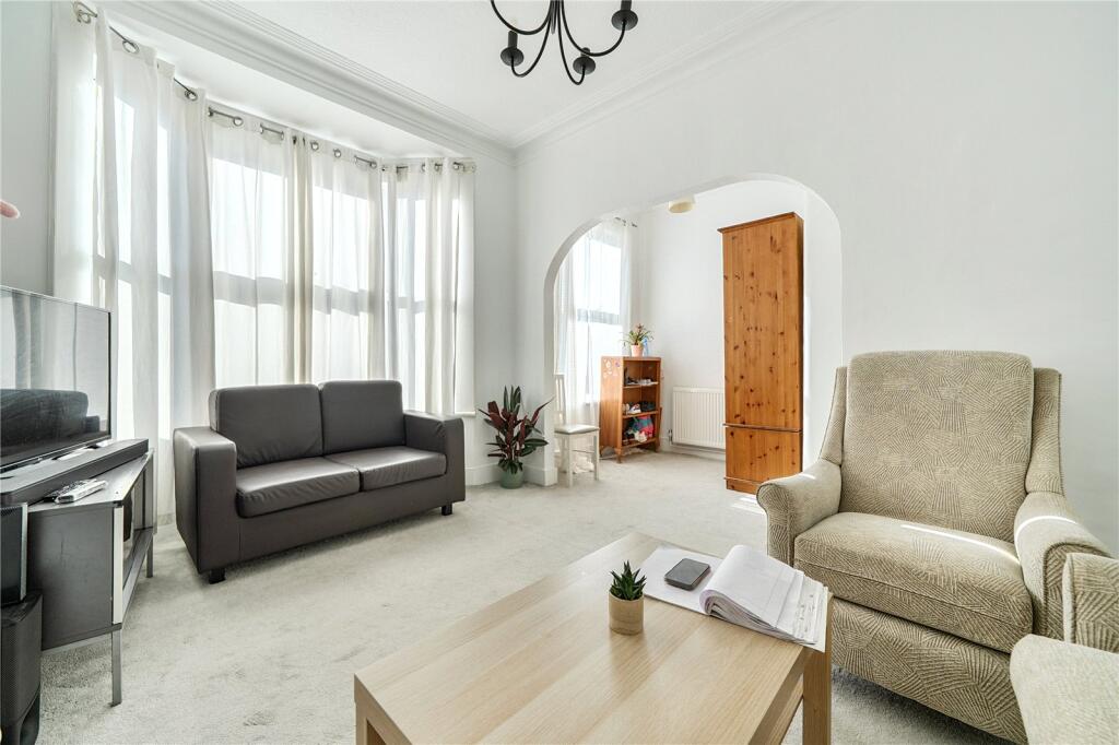 2 bed Annexe for rent in Friern Barnet. From Anthony Pepe Estate Agents - Palmers Green