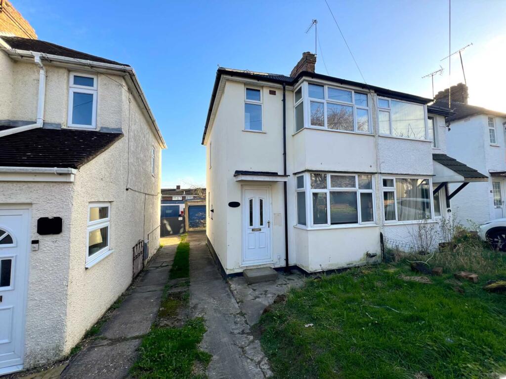 2 bed Semi Detached for rent in Luton. From Venture Residential - Luton
