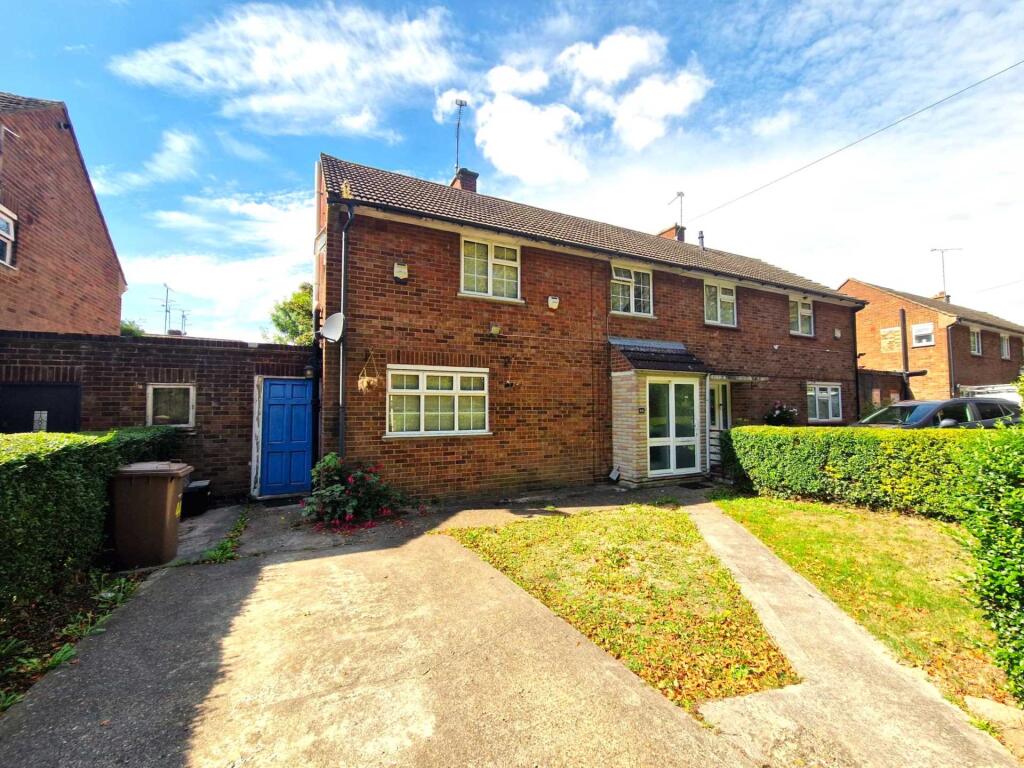 3 bed Semi Detached for rent in Upper Sundon. From Venture Residential - Luton