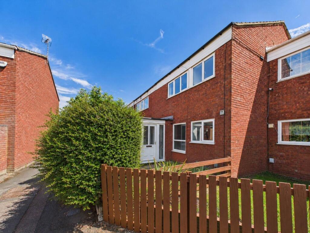3 bed Detached for rent in Houghton Regis. From Venture Residential - Luton