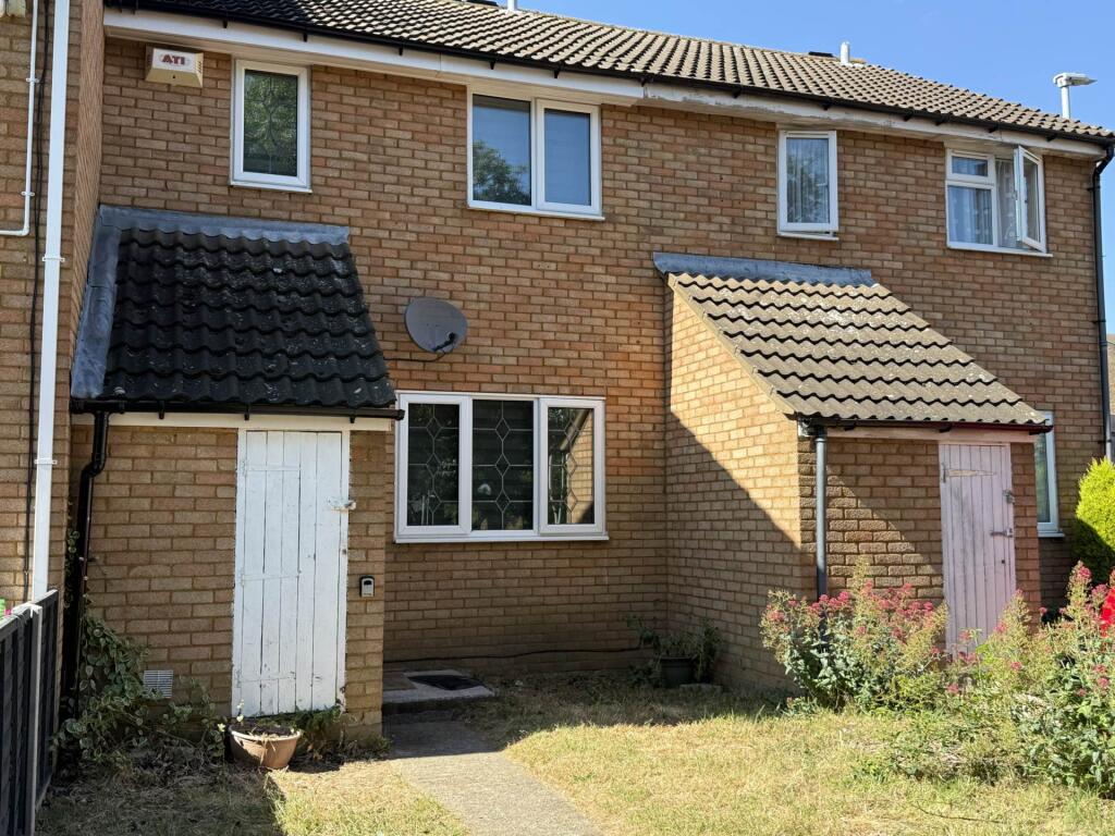 3 bed Mid Terraced House for rent in Upper Sundon. From Venture Residential - Luton