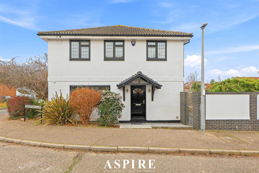 4 bed Detached for rent in Rayleigh. From Aspire Estate Agents - Benfleet