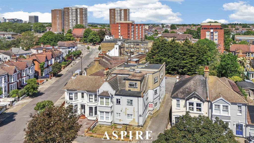 1 bed Detached for rent in Southend-on-Sea. From Aspire Estate Agents - Benfleet