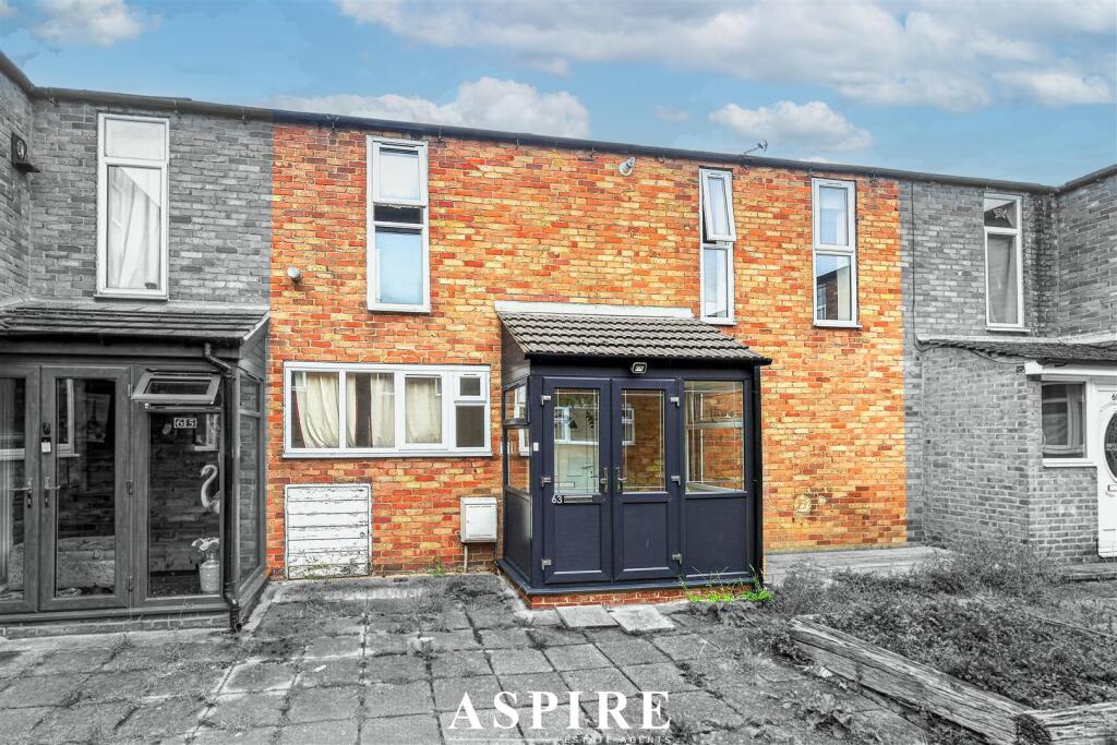 4 bed Detached for rent in Basildon. From Aspire Estate Agents - Benfleet 4 bed Detached for rent in Basildon. From Aspire Estate Agents - Benfleet