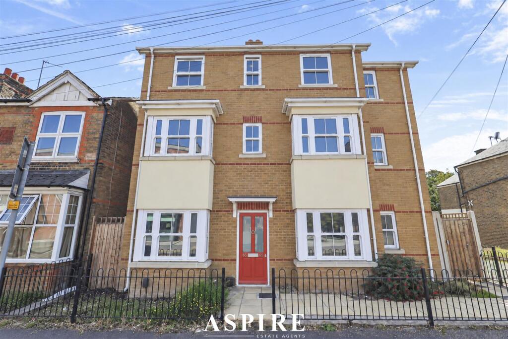1 bed House Share for rent in Chelmsford. From Aspire Estate Agents - Benfleet