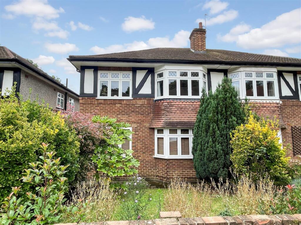 2 bed Annexe for rent in Keston Mark. From Homezone Property Services - Bromley