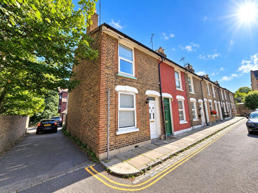 2 bed End of Terrace for rent in Wouldham. From Anthony Martin Estate Agents - Barnehurst 2 bed End of Terrace for rent in Wouldham. From Anthony Martin Estate Agents - Barnehurst